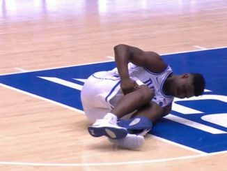 Zion Williamson Injures Knee After Shoe Falls Apart