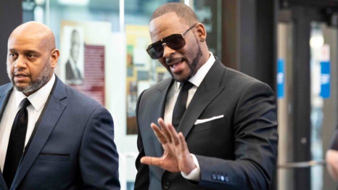 Judge Delays Ruling On R. Kelly's Travel to the Middle East
