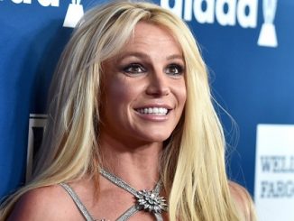 Britney Spears Checks Into Mental Health Facility