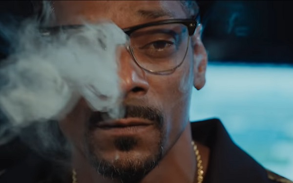Netflix Cannibus Doc 'Grass Is Greener'Gets a Trailer featuring Snoop Dogg