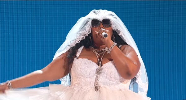 Watch Lizzo Perform Truth Hurts At The BET Awards 2019