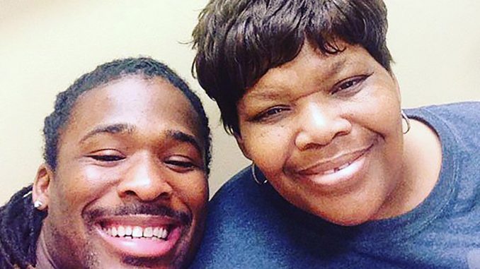 Former NFL Player DeAngelo Williams Pays for 500 Mammograms to Honor Late Mom Who Died of Breast Cancer
