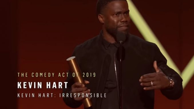 Kevin Hart Receives Standing Ovation At People's Choice Awards