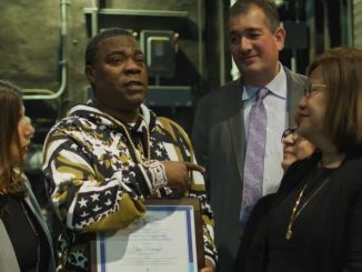 Tracy Morgan Honors a Nurse Who Cared for Him after His Crash