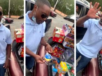 Guy In Atlanta Is Slangin' All Type Of Snacks Out The Trunk While Freestyling His Menu