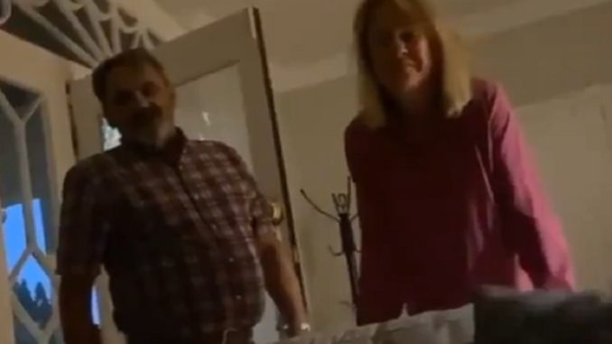 White Couple Walk Into A House Knowing It Was An AirBnB & Harass A Black Customer For Being Inside