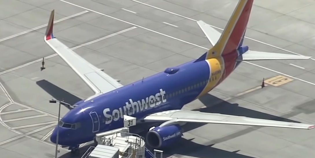 southwest airlines pilot hot mic reddit