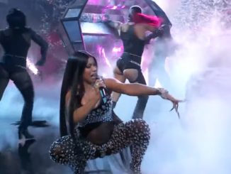 Cardi B Shows Off Her Baby Bump While Joining Migos For A Turnt Up Performance of ‘Straightenin' & ‘Type Sh*t’