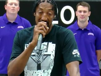 Scottie Pippen Gives An Emotional Speech After College Basketball Court Is Named After Him