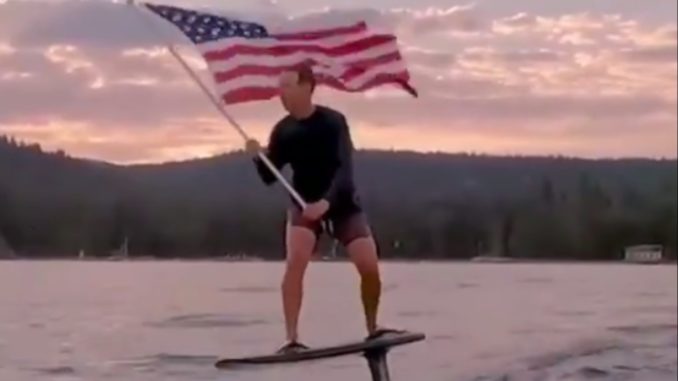 See What Flag-Toting Mark Zuckerberg Did For Independence Day