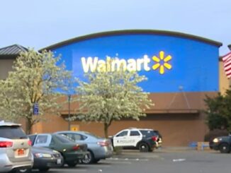 Walmart Employee Stabs Co-Worker Mutiple Times After the Two Got into a Fight While on The Job