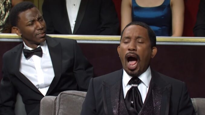 SNL: Jerrod Carmichael and Chris Redd Parodies Will Smith's Oscars Slap With 'Seat Filler' Sketch