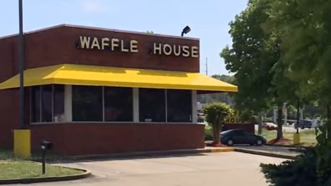 'Beef for Breakfast': Video Shows Waffle House Employee in Alabama Throwing Items at Customer