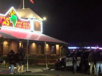 Man Guns Down His Girlfriend in Texas Roadhouse Parking Lot & Abducts 2 Kids, Police Say
