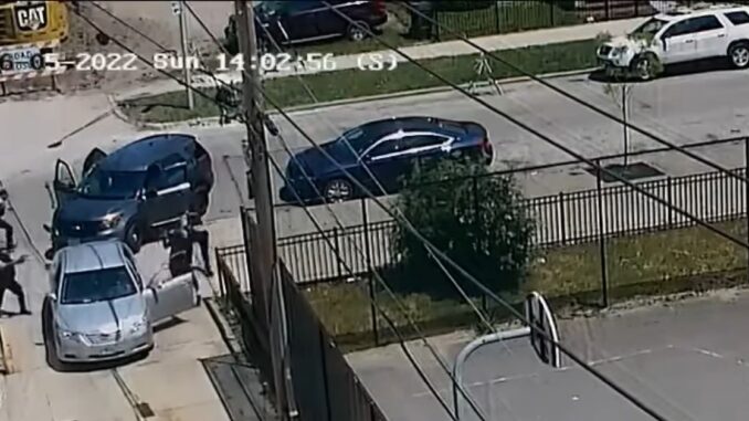 Shocking: Camera Captures Shootout Between Gunman and Chicago Police